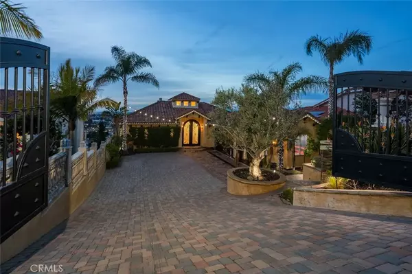 Santa Ana, CA 92705,12288 Baja Panorama