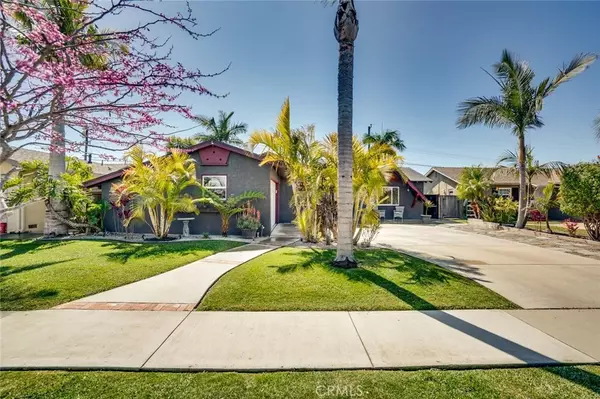 5132 Cheryl Drive,  Huntington Beach,  CA 92649