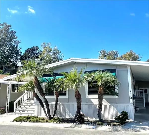 Huntington Beach, CA 92646,18601 Newland #101