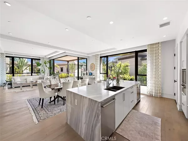 Newport Beach, CA 92660,1431 Santa Barbara Drive