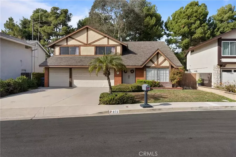 872 Liard Place, Costa Mesa, CA 92626