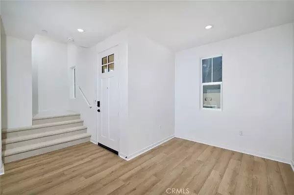 Eastvale, CA 92880,6053 Fairfax Drive