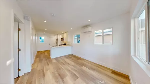 Hawthorne, CA 90250,4366 W 116th Street