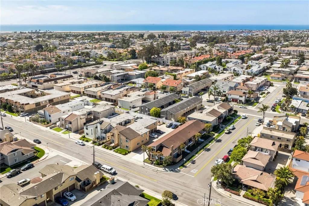 Huntington Beach, CA 92649,16861 Green Lane