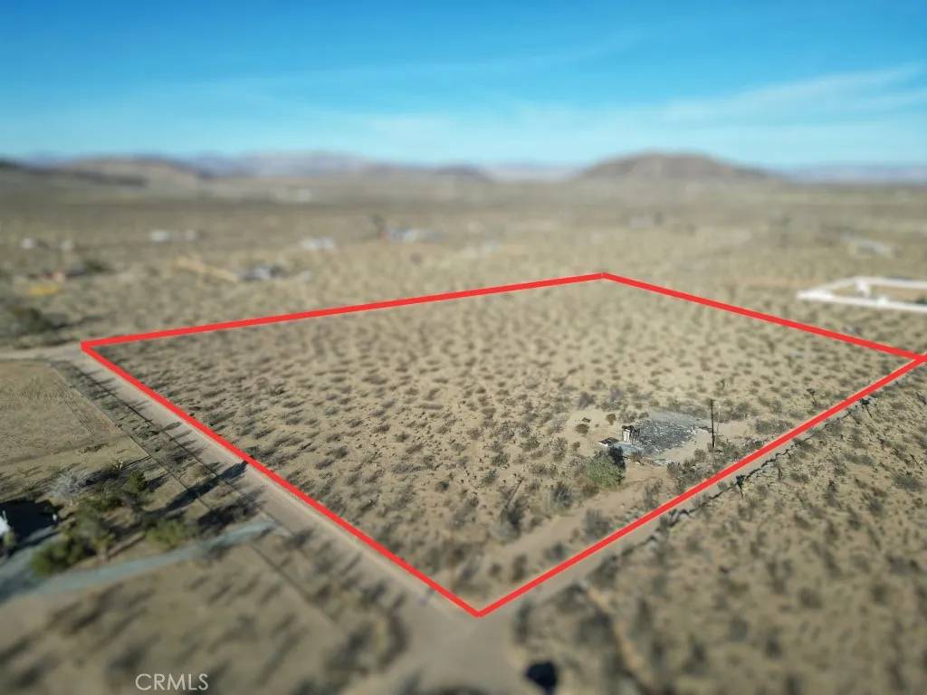 57186 Karol, Landers, CA 92285