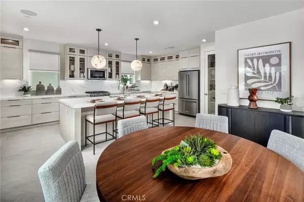 San Diego, CA 92108,2534 Everly Drive