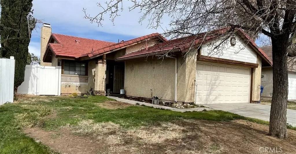 2817 Fairfield Avenue, Palmdale, CA 93550