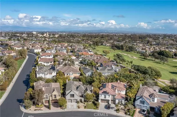 Huntington Beach, CA 92648,19586 Cloverwood Circle