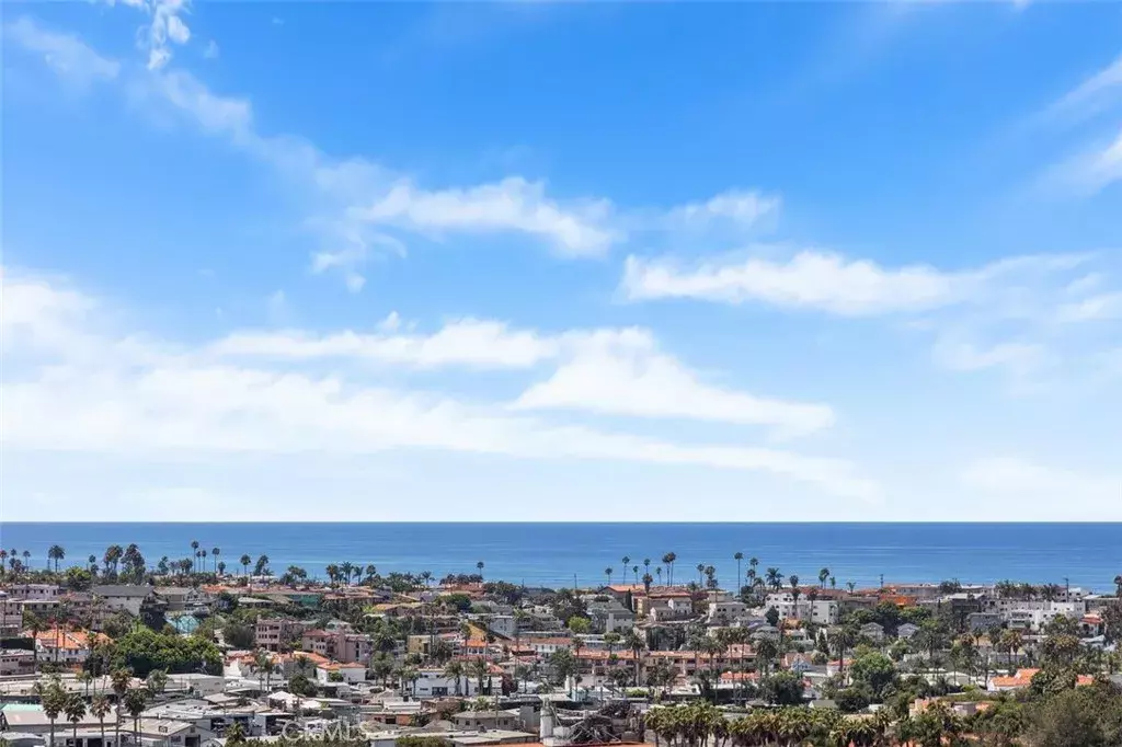San Clemente, CA 92673,2031 Via Concha
