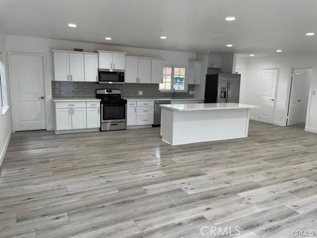 Tustin, CA 92780,12472 Woodlawn Avenue