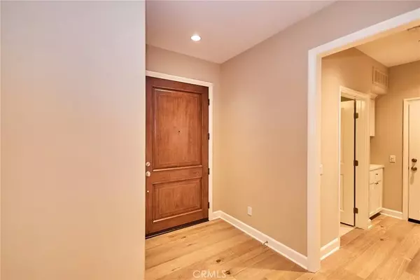 Irvine, CA 92602,54 Trotter