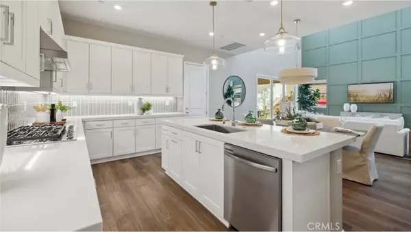 Valencia, CA 91354,24526 Via El Balneario