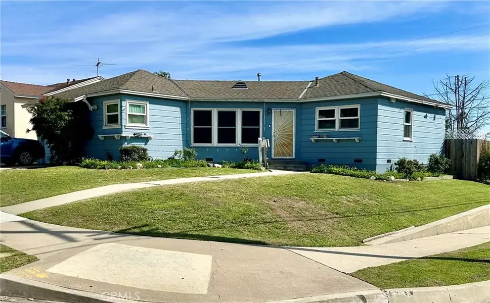 920 W Heather Avenue, La Habra, CA 90631