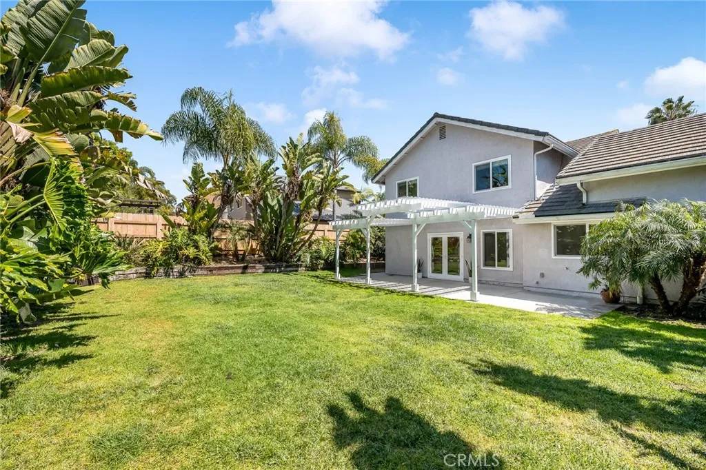 Carlsbad, CA 92009,2204 Recodo Court