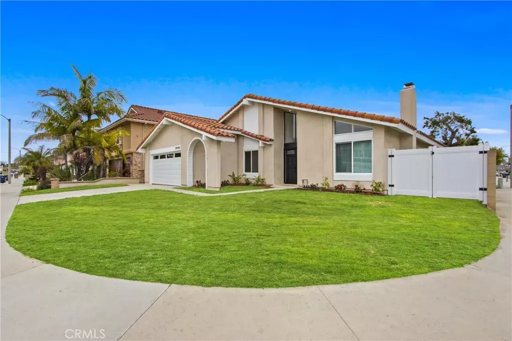 Huntington Beach, CA 92646,19392 Baywater Lane