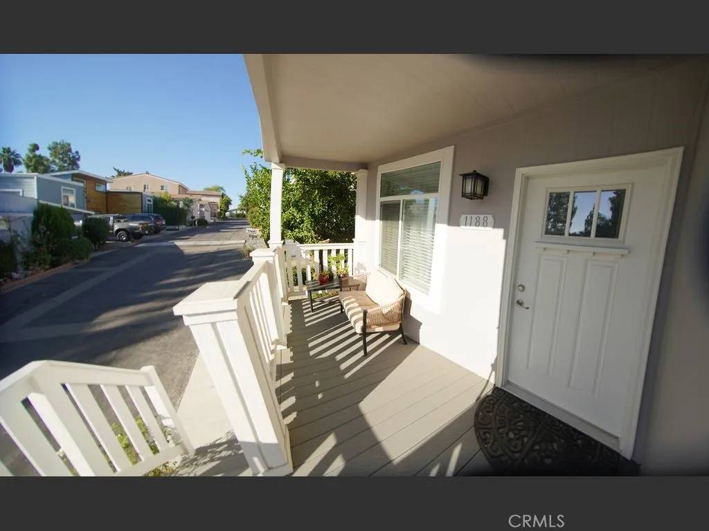 Topanga, CA 90290,1188 Aztec
