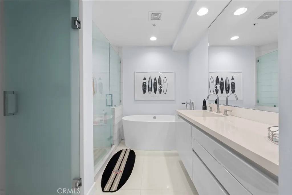2233 Martin #212, Irvine, CA 92612