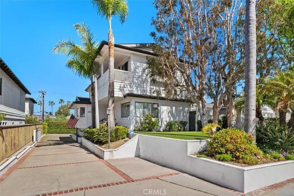 Newport Beach, CA 92663,411 Tustin Avenue