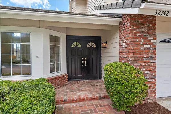 Rancho Santa Margarita, CA 92679,32742 Meadowpark Lane