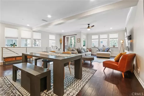 450 E Jeanette Lane, Santa Ana, CA 92705