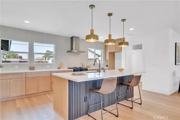 Inglewood, CA 90303,10525 S 5th Avenue