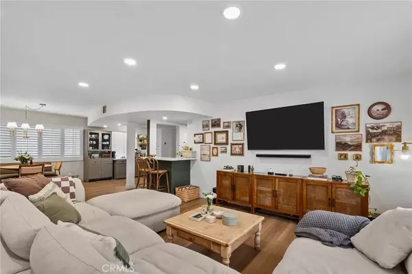 4445 Cartwright Avenue #212, North Hollywood, CA 91602