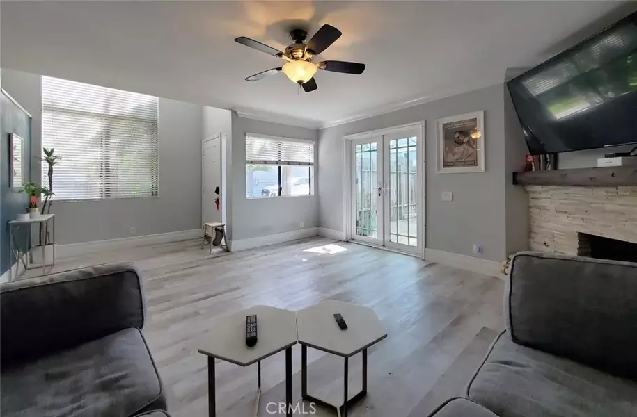 2512 Santa Ana Avenue #9, Costa Mesa, CA 92627