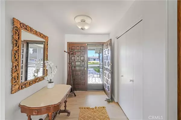 North Tustin, CA 92705,14242 Clarissa Lane