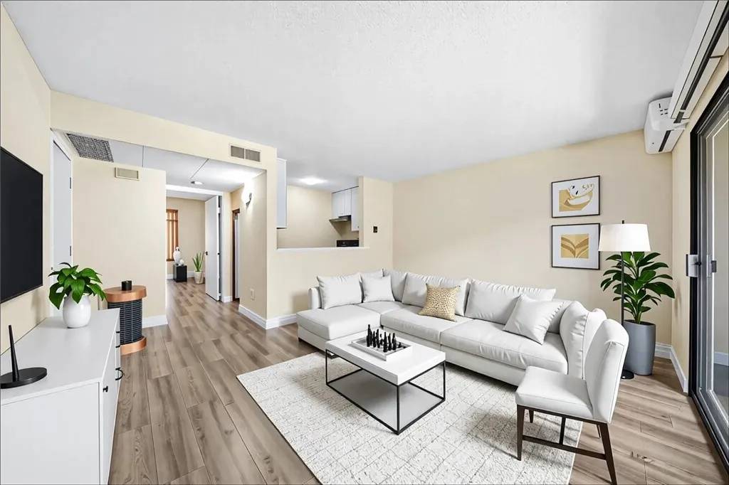 208 Orange Blossom #24, Irvine, CA 92618