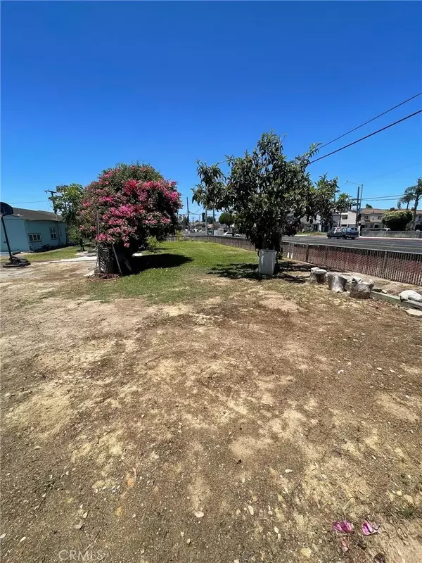 Huntington Beach, CA 92648,2410 Florida Street