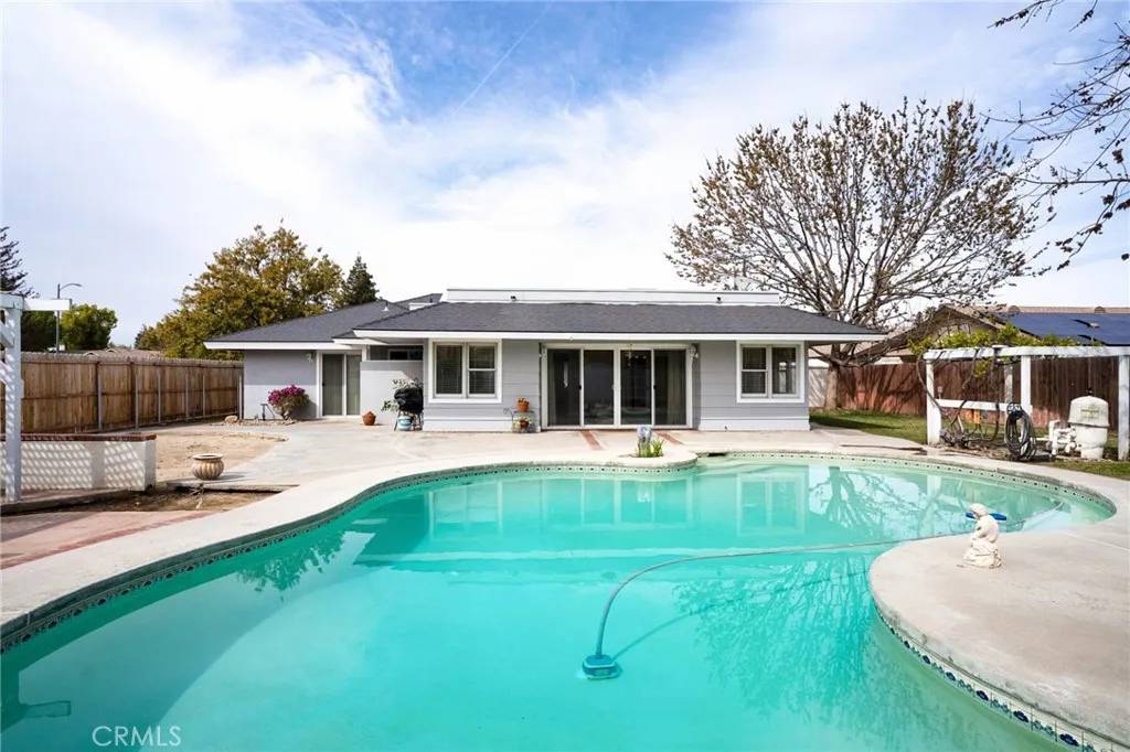 Bakersfield, CA 93314,13401 Silverton Avenue