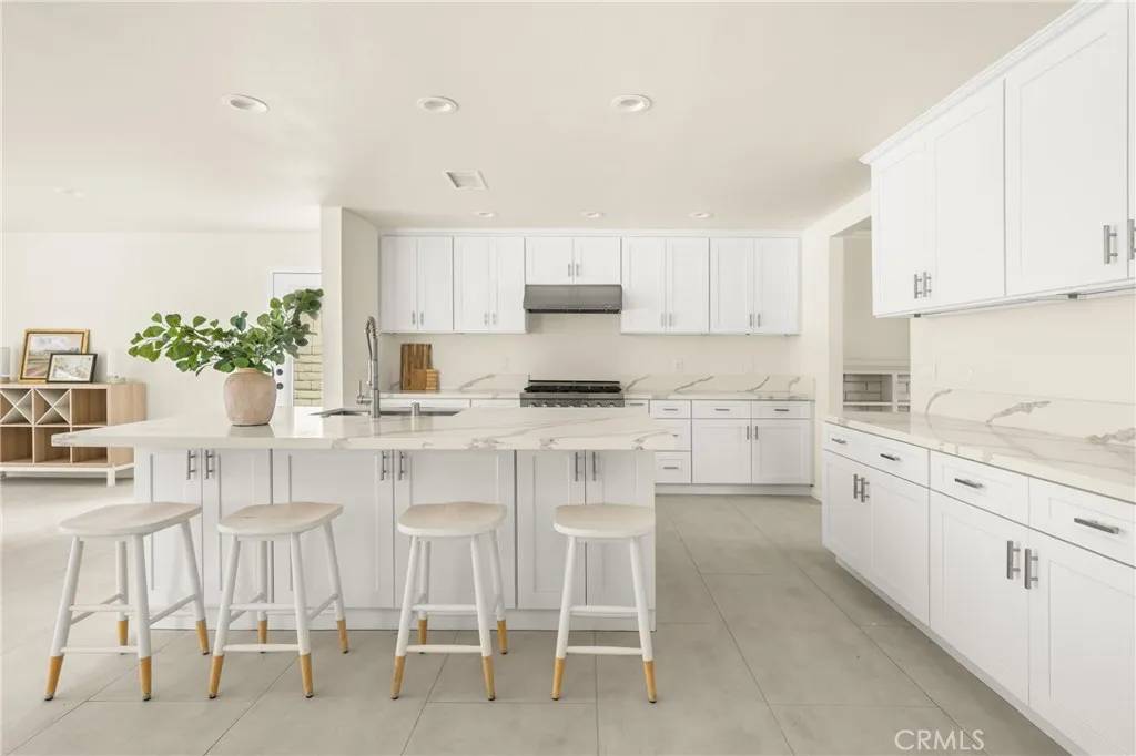 19201 Barrett Lane, North Tustin, CA 92705
