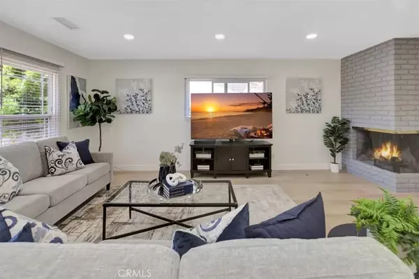 300 Deanna Street, La Habra, CA 90631