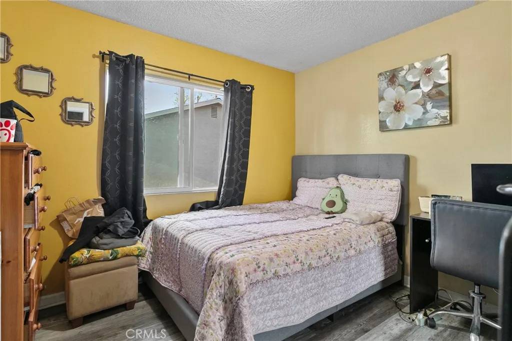 Santa Ana, CA 92704,2612 W Northwood #40