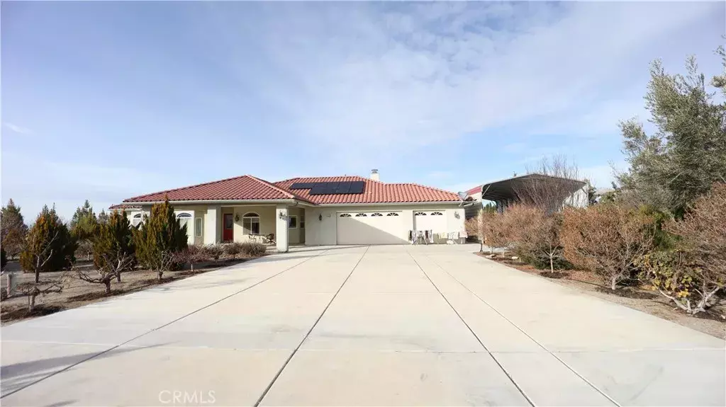 Pinon Hills, CA 92372,3002 Estero
