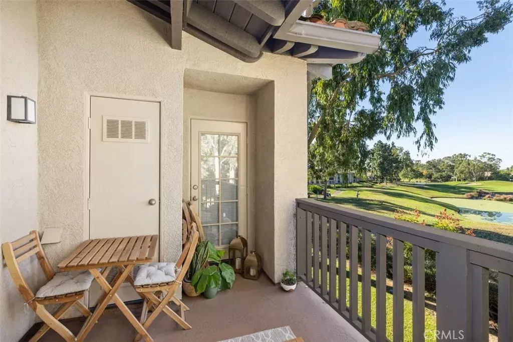 Rancho Santa Margarita, CA 92688,20 Via Solaz #1