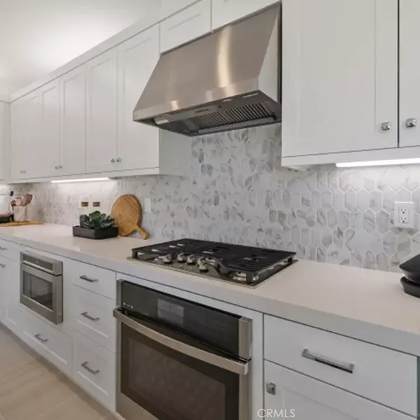 Santa Paula, CA 93060,460 Checkerbloom Lane