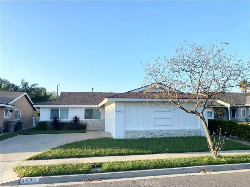 4681 Ironwood Avenue, Seal Beach, CA 90740