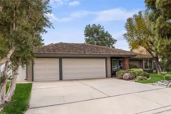 Yorba Linda, CA 92886,4951 Oak Tree Court