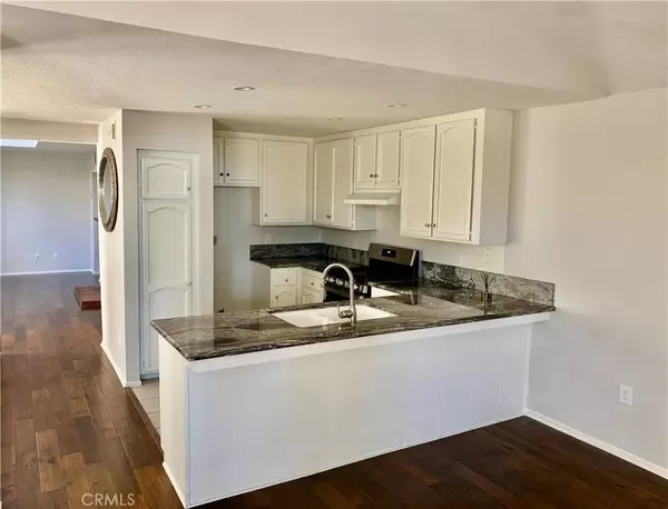 San Clemente, CA 92673,3014 Enrique #98