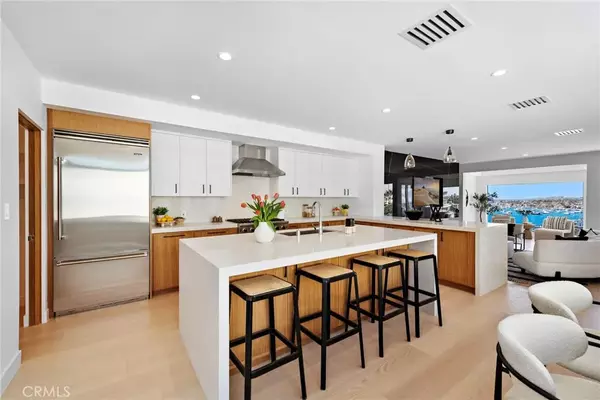 Corona Del Mar, CA 92625,309 Carnation Avenue #4
