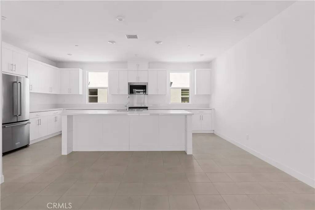 San Diego, CA 92108,2631 Everly dr