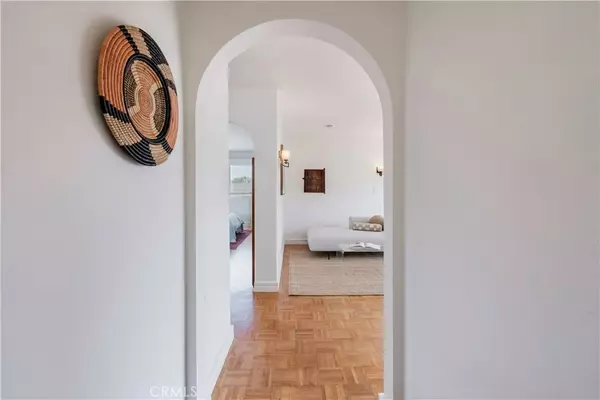 Long Beach, CA 90802,615 E Broadway #306