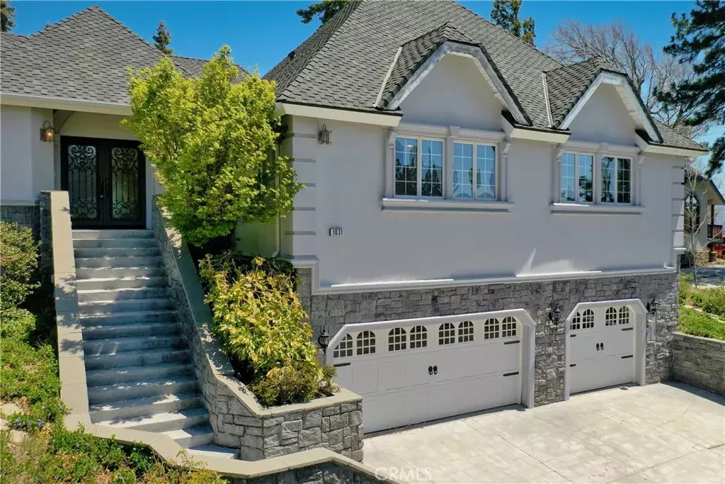 Lake Arrowhead, CA 92352,1031 Black Oaks Drive