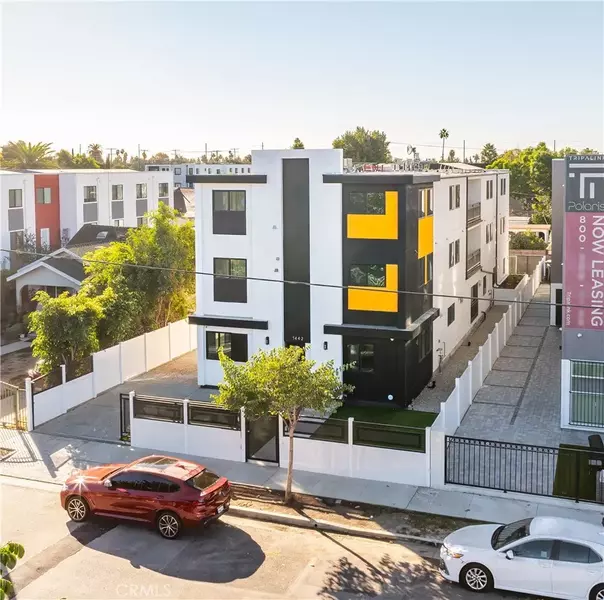 1444 W 37th Street, Los Angeles, CA 90018
