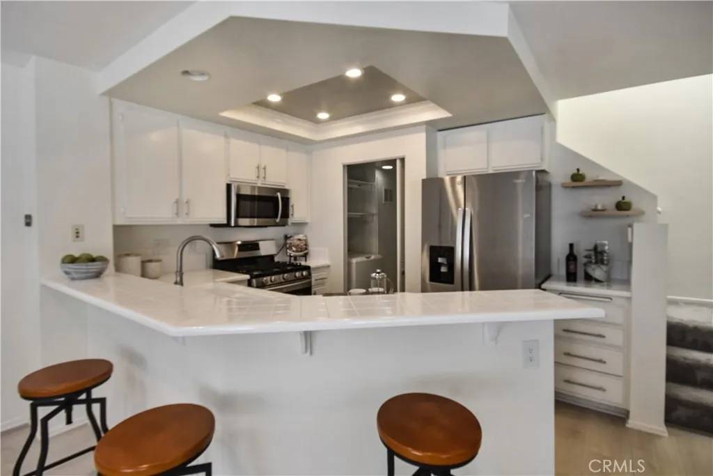 Irvine, CA 92614,85 Briarglen