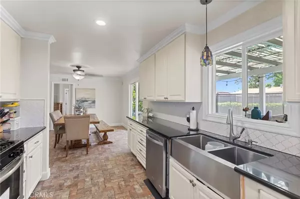 Riverside, CA 92505,10409 Cochran Avenue