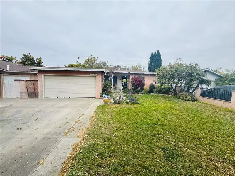 1235 W Camile Street, Santa Ana, CA 92703