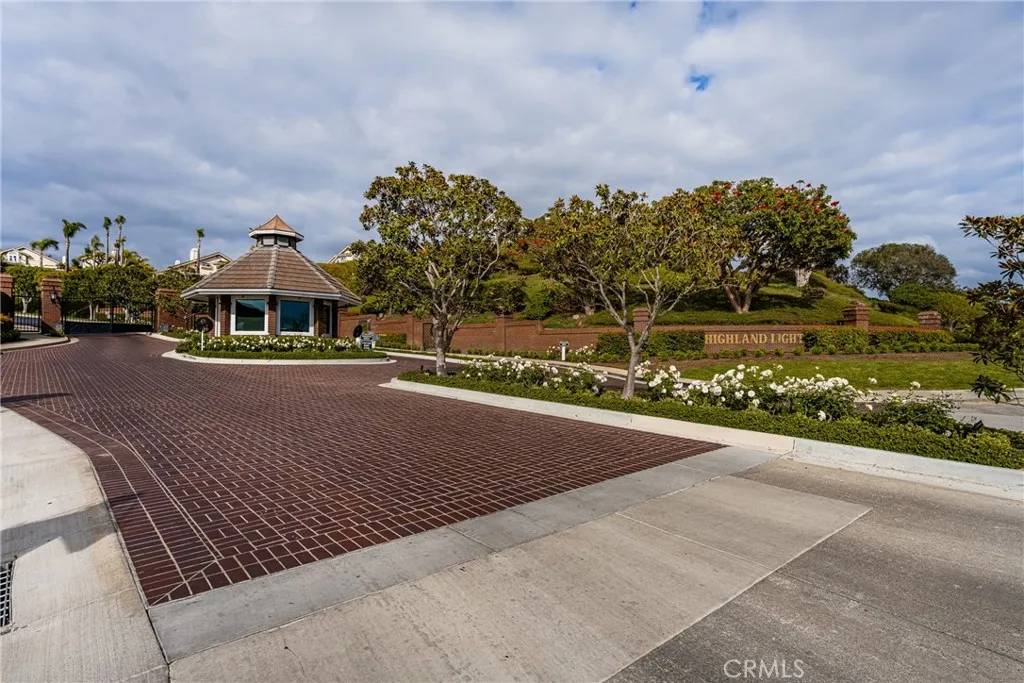San Clemente, CA 92673,2122 Via Aguila
