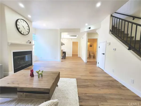 Valley Village, CA 91607,5240 Vantage Avenue #101